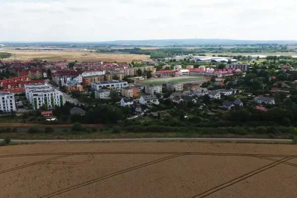 Kołbaskowo: rusza druga edycja ODZIEŻODZIELNI – zbiórka odzieży dla potrzebujących