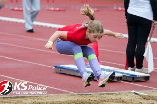 17 miejsc na podium i 7 zwycięstw – KS Police z mocnym startem w Polickich Czwartkach Lekkoatletycznych