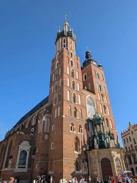 Erasmus+ w Krakowie: młodzież z czterech krajów uczyła się o pamięci i demokracji