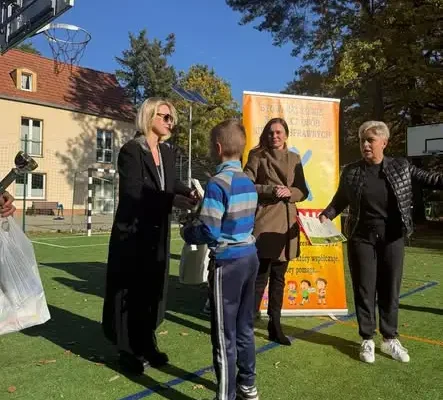 Integracyjny turniej Boule w Policach: sukces uczniów klasy 5PA