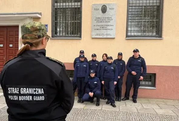 Uczniowie klasy mundurowej odwiedzili Archiwum Straży Granicznej w Szczecinie